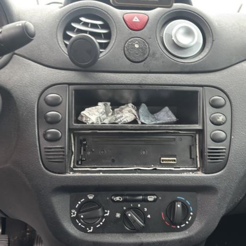 Custode arriere gauche CITROEN C2 Photo n°16