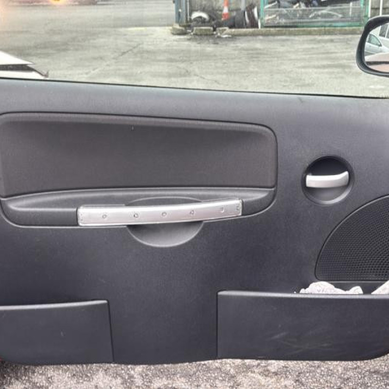 Custode arriere droit CITROEN C2 Photo n°10