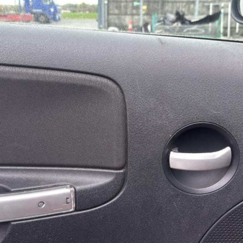 Custode arriere gauche CITROEN C2 Photo n°11