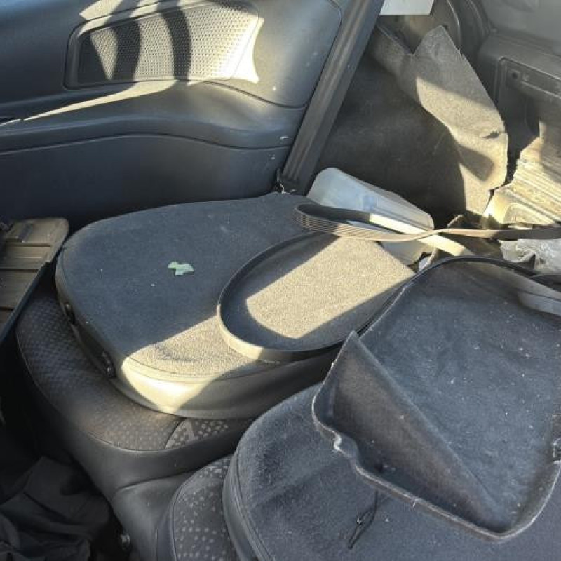 Custode arriere droit CITROEN C2 Photo n°11