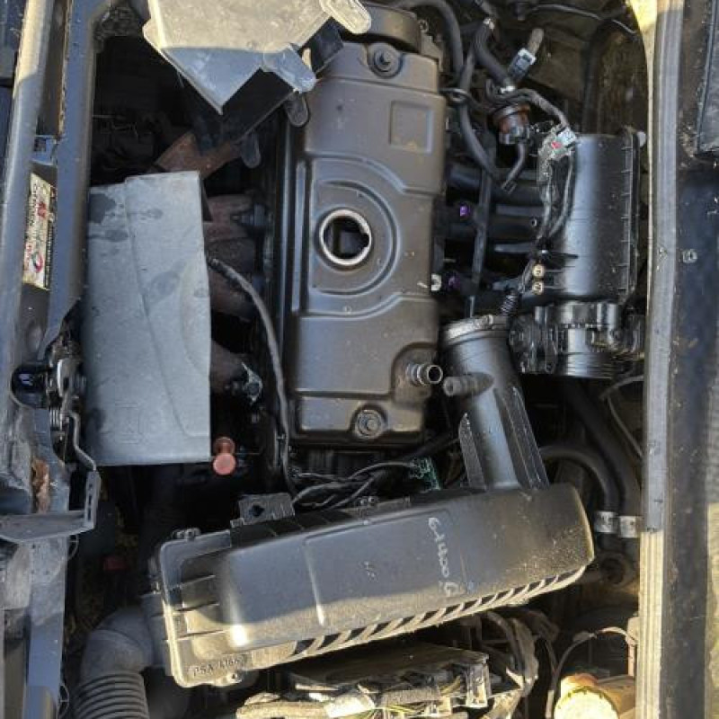 Custode arriere droit CITROEN C2 Photo n°19