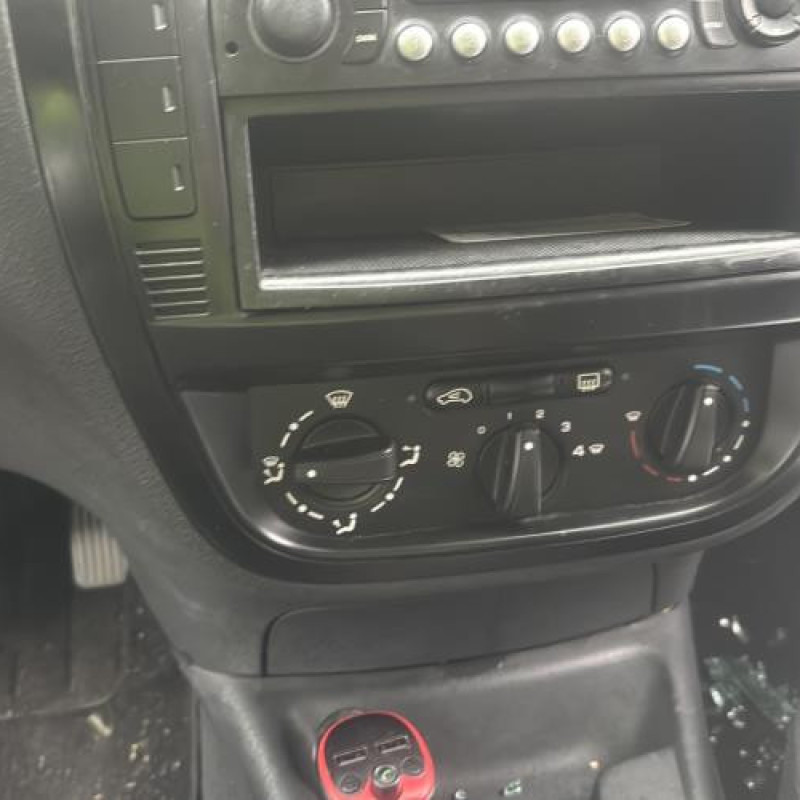 Custode arriere gauche CITROEN C2 Photo n°14