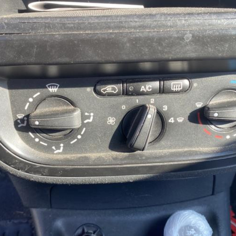 Custode arriere gauche CITROEN C2 Photo n°18