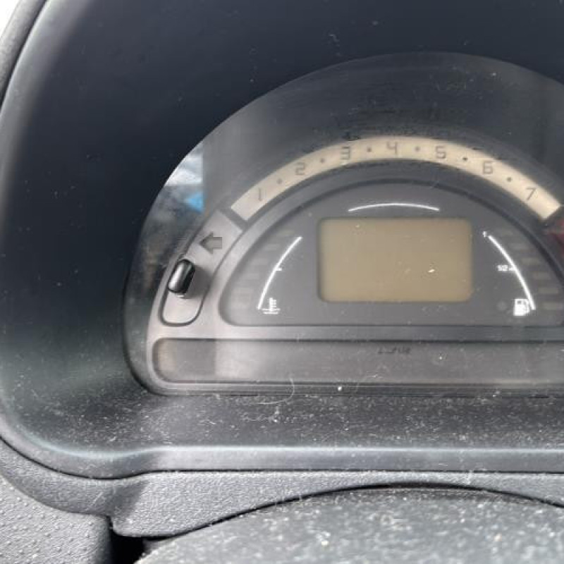 Custode arriere droit CITROEN C2 Photo n°16