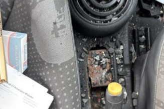 Custode arriere gauche CITROEN C2