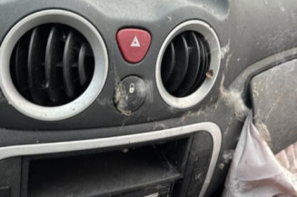 Custode arriere gauche CITROEN C2