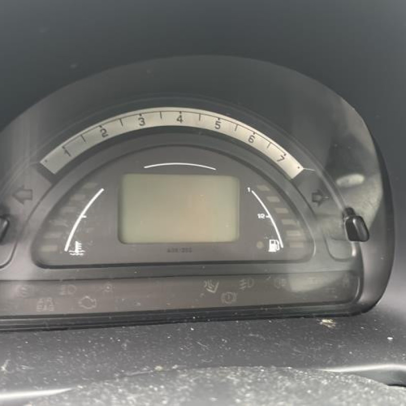 Calandre CITROEN C3 1 Photo n°14