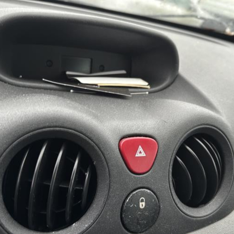 Calandre CITROEN C3 1 Photo n°15