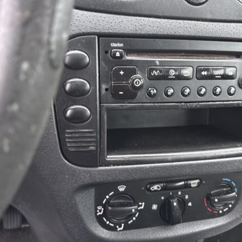 Custode arriere droit CITROEN C2 Photo n°16