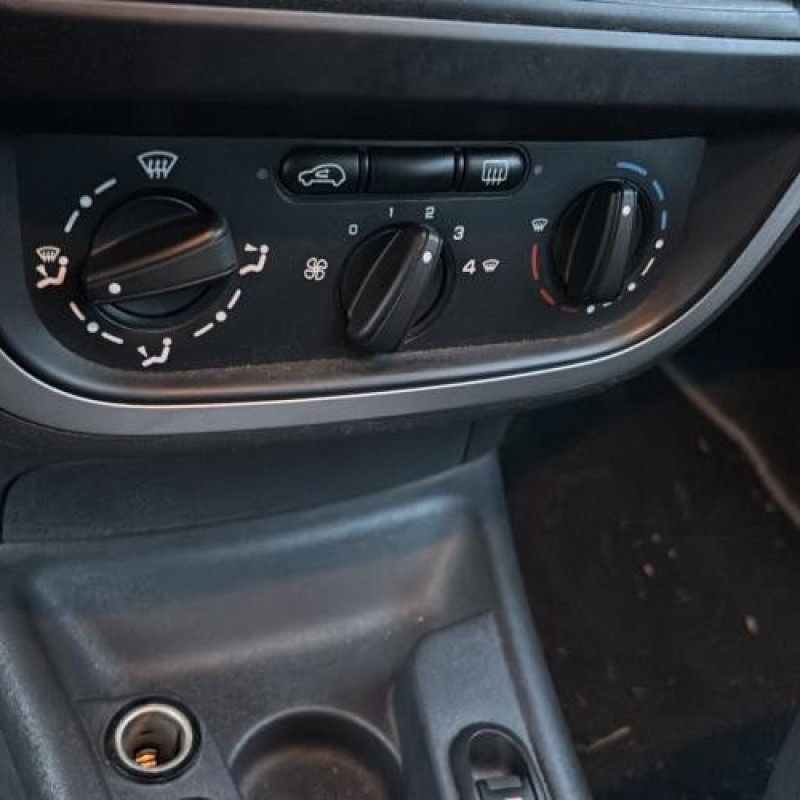 Custode arriere droit CITROEN C2 Photo n°18