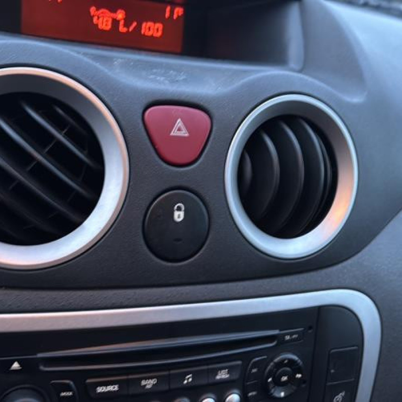 Custode arriere gauche CITROEN C2 Photo n°16