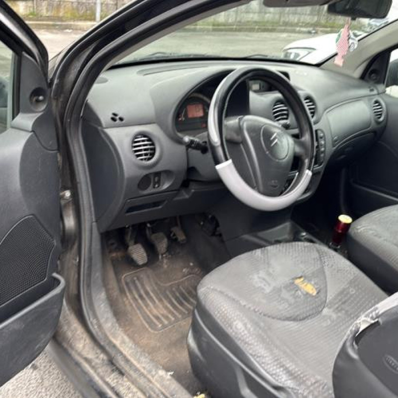 Custode arriere droit CITROEN C2 Photo n°9