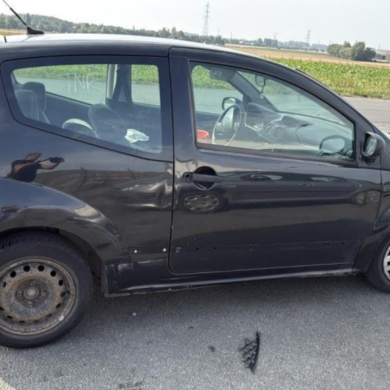 Custode arriere gauche CITROEN C2 Photo n°7