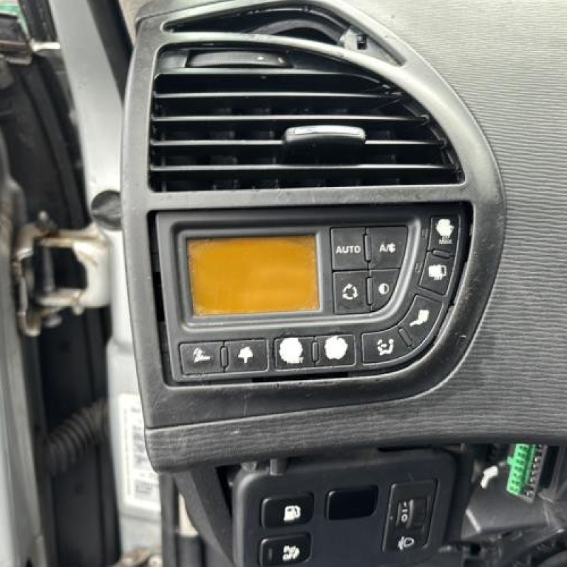 Custode arriere gauche CITROEN C4 PICASSO 1 Photo n°15