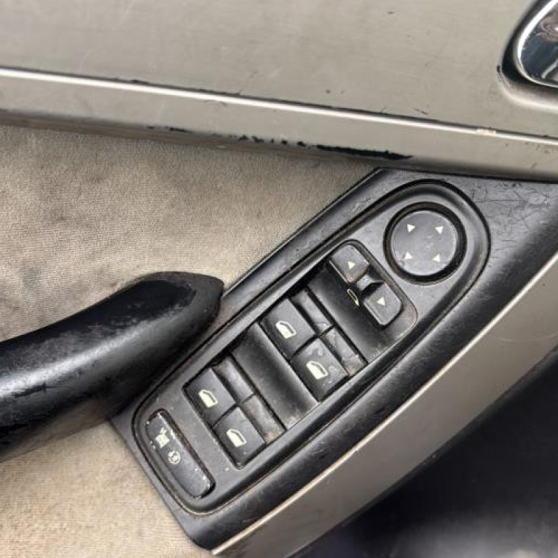 Custode arriere droit CITROEN C4 PICASSO 1 Photo n°11