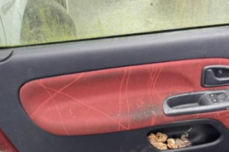 Custode arriere droit RENAULT CLIO 2