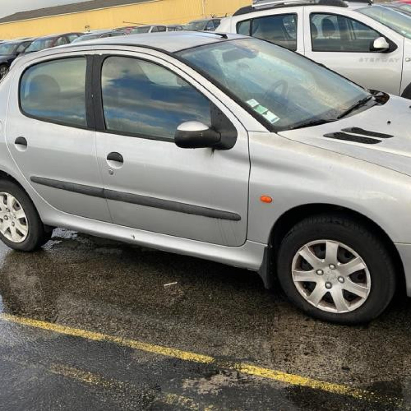 Face avant PEUGEOT 206 Photo n°6