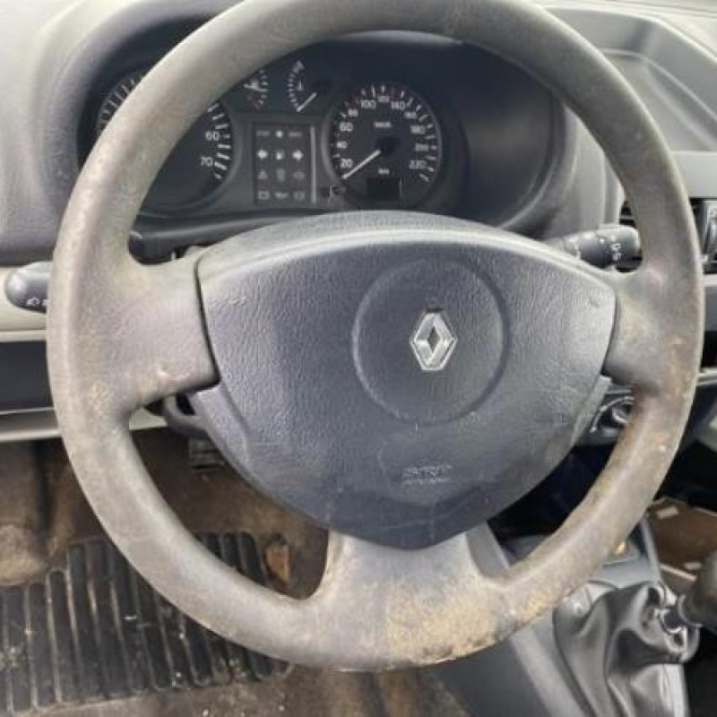 Custode arriere droit RENAULT CLIO 2 Photo n°16