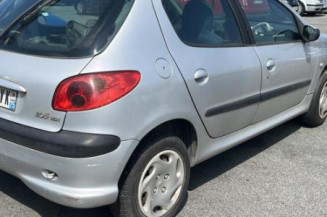 Levier de vitesses PEUGEOT 206