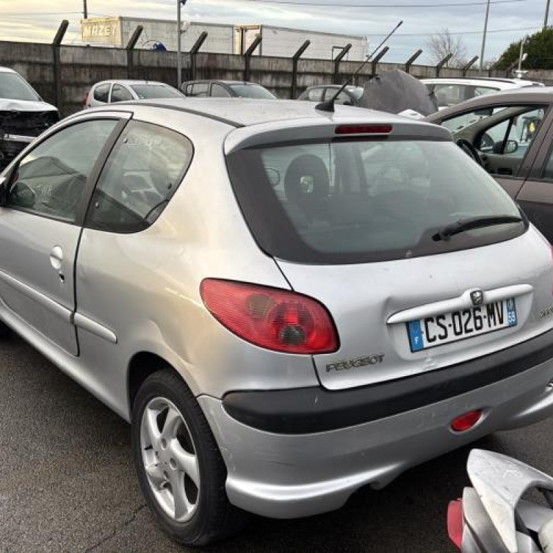 Face avant PEUGEOT 206 Photo n°4