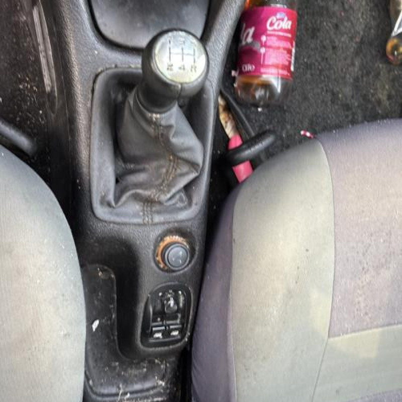 Face avant PEUGEOT 206 Photo n°17