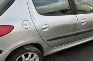 Levier de vitesses PEUGEOT 206