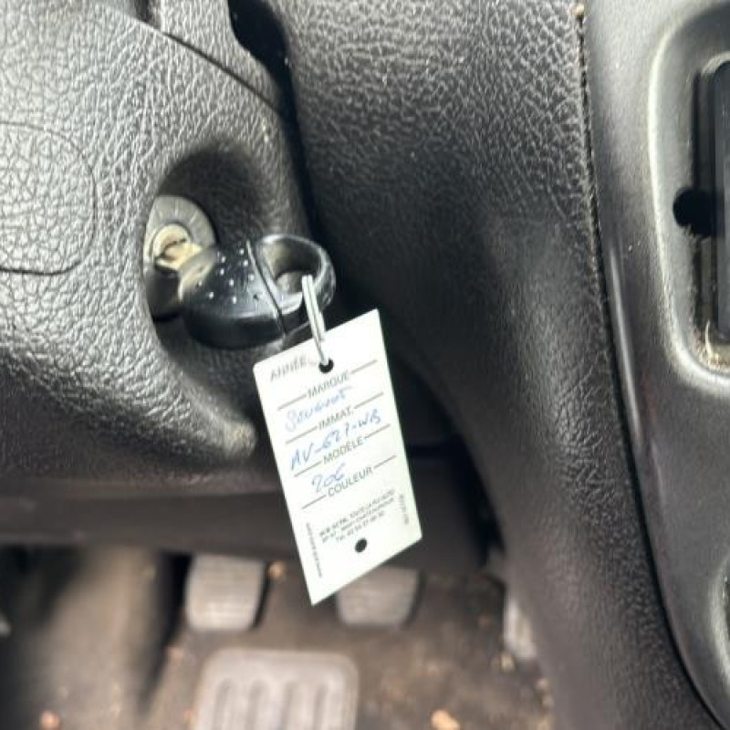 Levier de vitesses PEUGEOT 206 Photo n°9