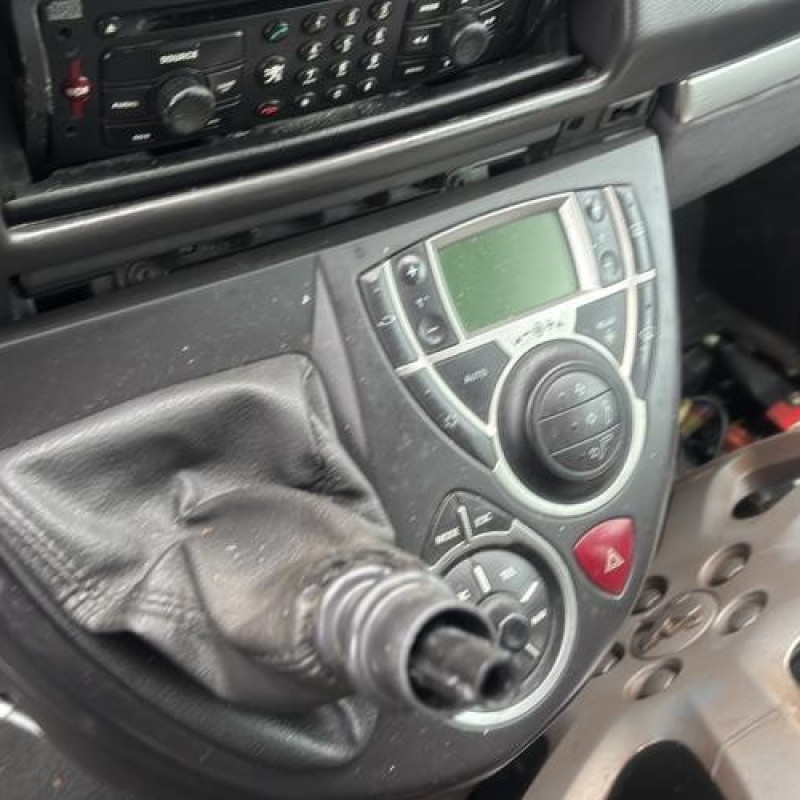 Aile arriere droit PEUGEOT 807 Photo n°18