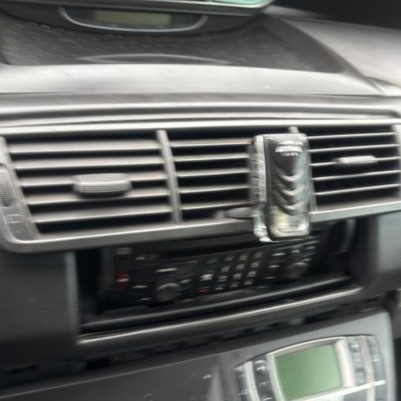 Aile arriere gauche PEUGEOT 807 Photo n°17