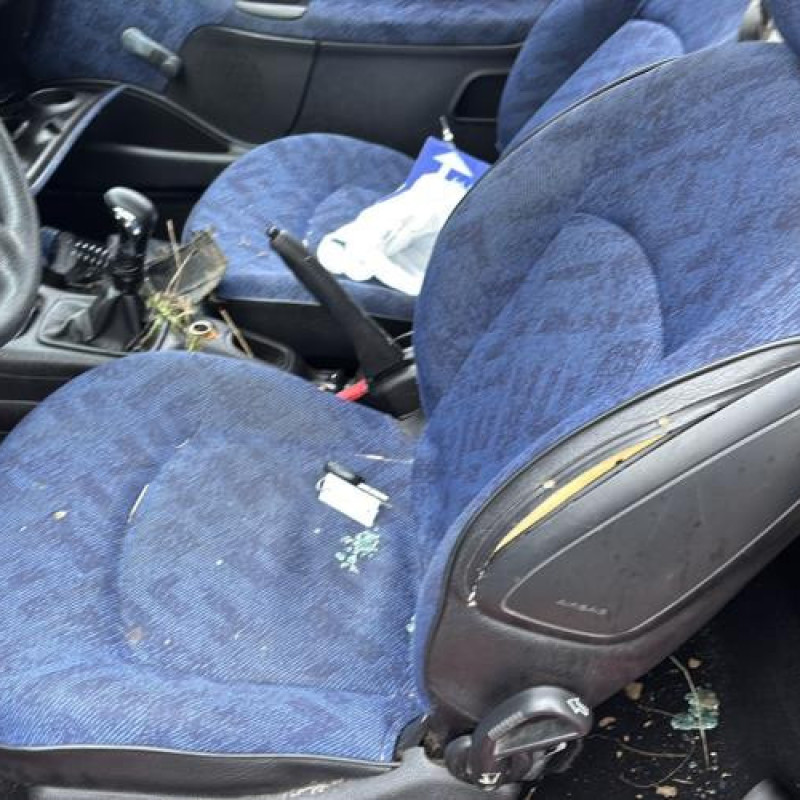 Levier de vitesses PEUGEOT 206 Photo n°10