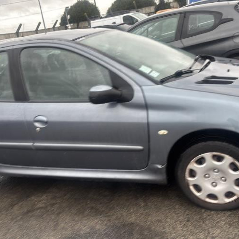 Face avant PEUGEOT 206 Photo n°4