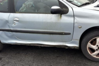 Face avant PEUGEOT 206