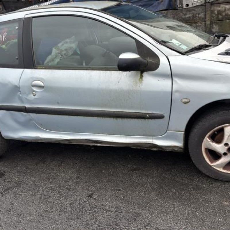 Face avant PEUGEOT 206 Photo n°4