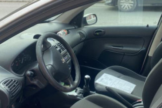 Levier de vitesses PEUGEOT 206