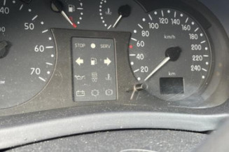 Custode arriere gauche RENAULT CLIO 2