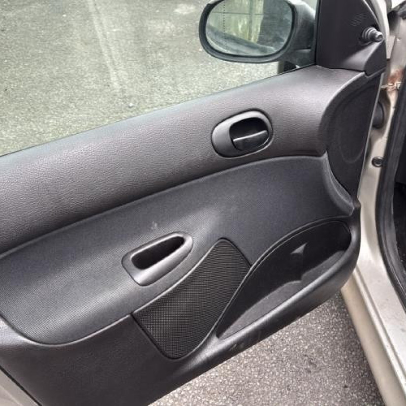 Levier de vitesses PEUGEOT 206 Photo n°9