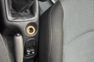 Levier de vitesses PEUGEOT 206