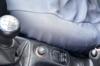 Levier de vitesses PEUGEOT 206