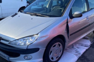 Face avant PEUGEOT 206 Photo n°1
