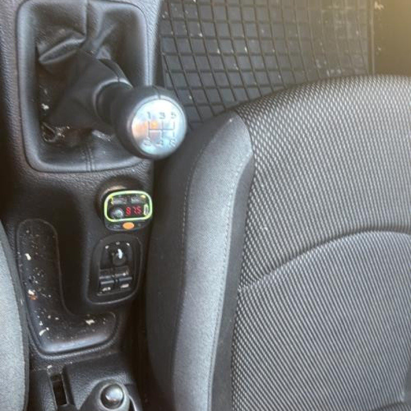 Levier de vitesses PEUGEOT 206 Photo n°19