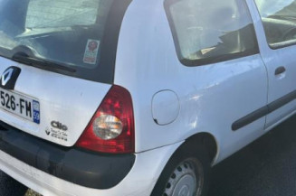 Custode arriere droit RENAULT CLIO 2