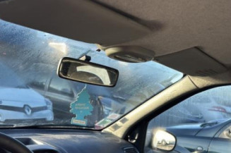 Custode arriere droit RENAULT CLIO 2