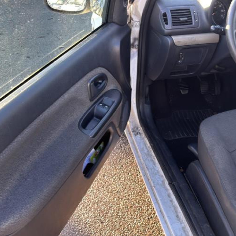 Custode arriere gauche RENAULT CLIO 2 Photo n°9