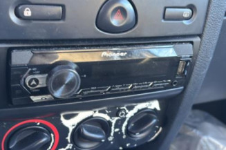 Custode arriere gauche RENAULT CLIO 2