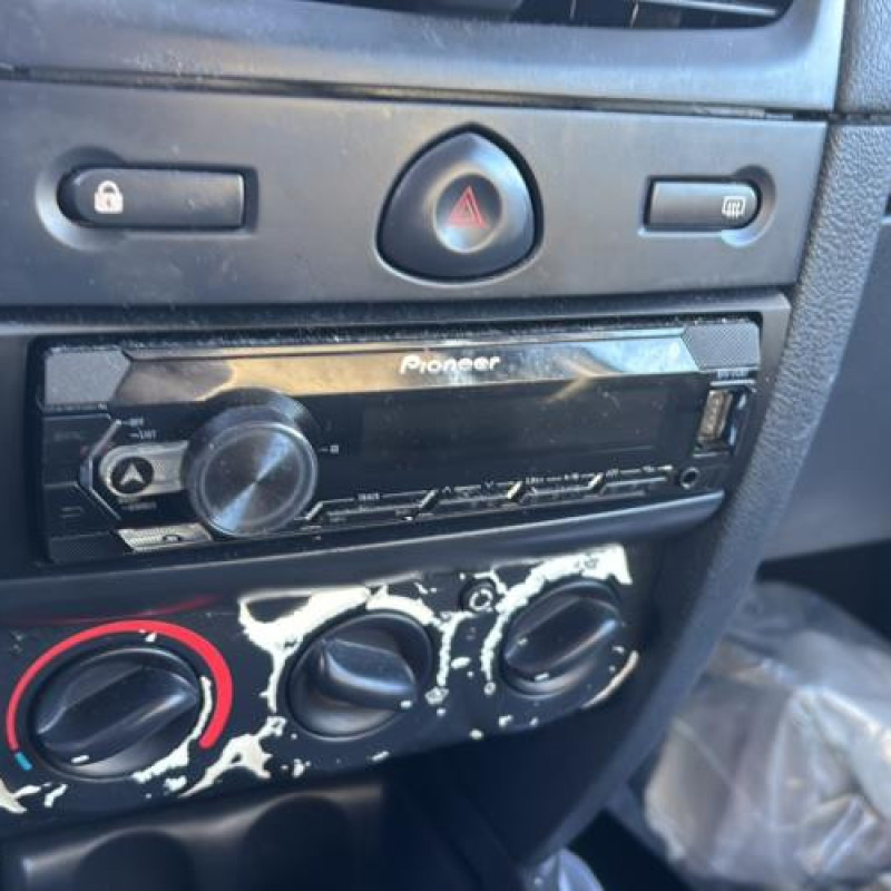 Custode arriere gauche RENAULT CLIO 2 Photo n°19