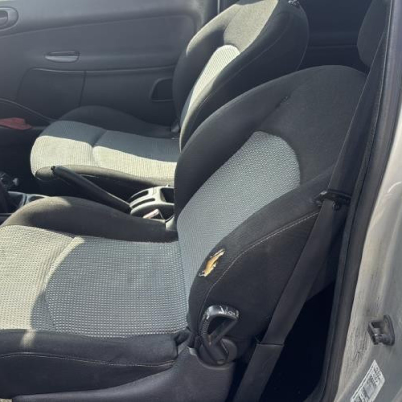 Levier de vitesses PEUGEOT 206 Photo n°9