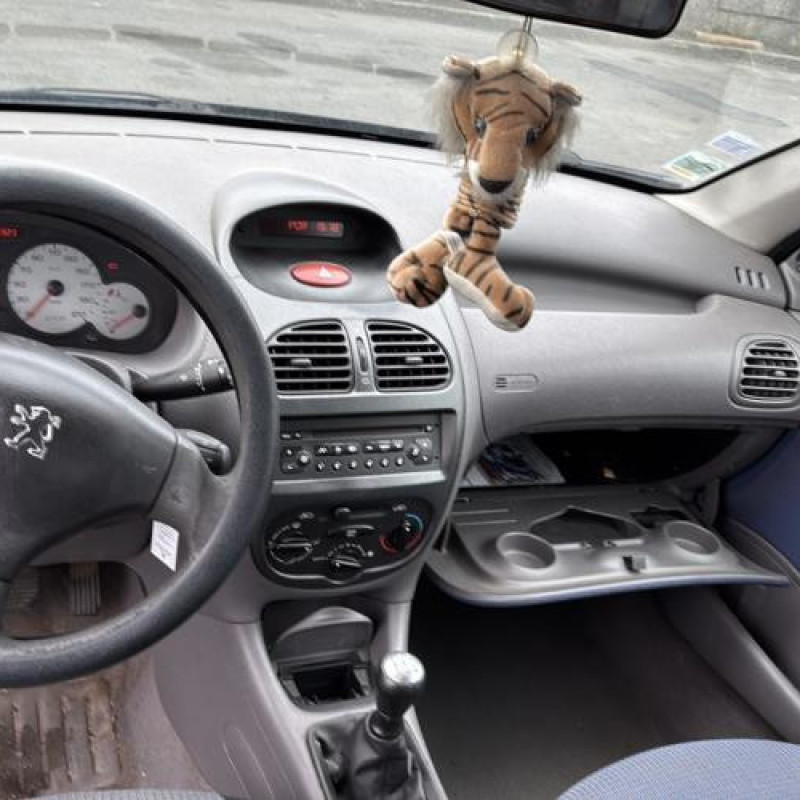 Levier de vitesses PEUGEOT 206 Photo n°12