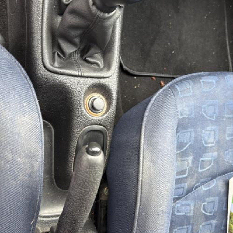 Levier de vitesses PEUGEOT 206 Photo n°12