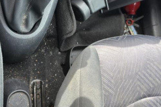 Custode arriere droit RENAULT CLIO 2