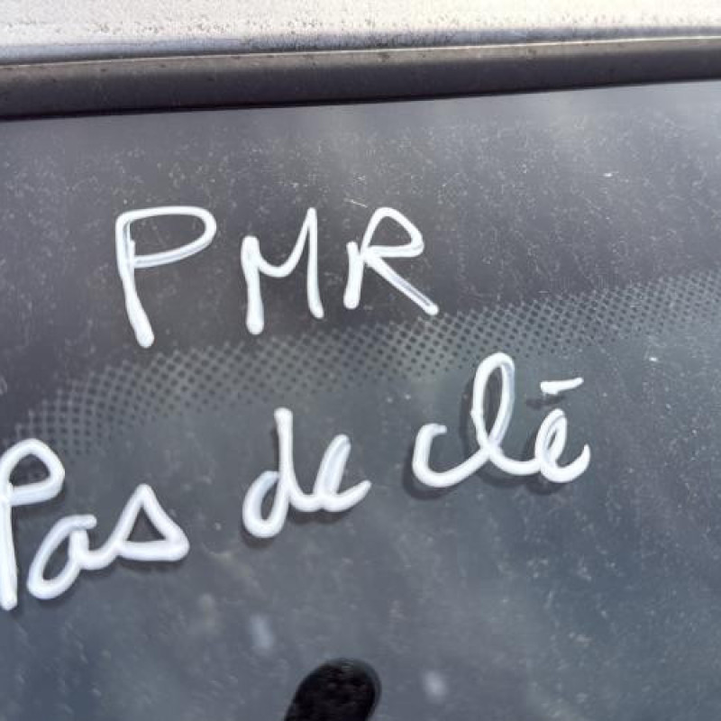 Levier de vitesses PEUGEOT 206 Photo n°10